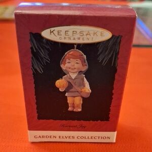 KEEPSAKE the Label Garden Elves Ornament - Pumpkin Delight
